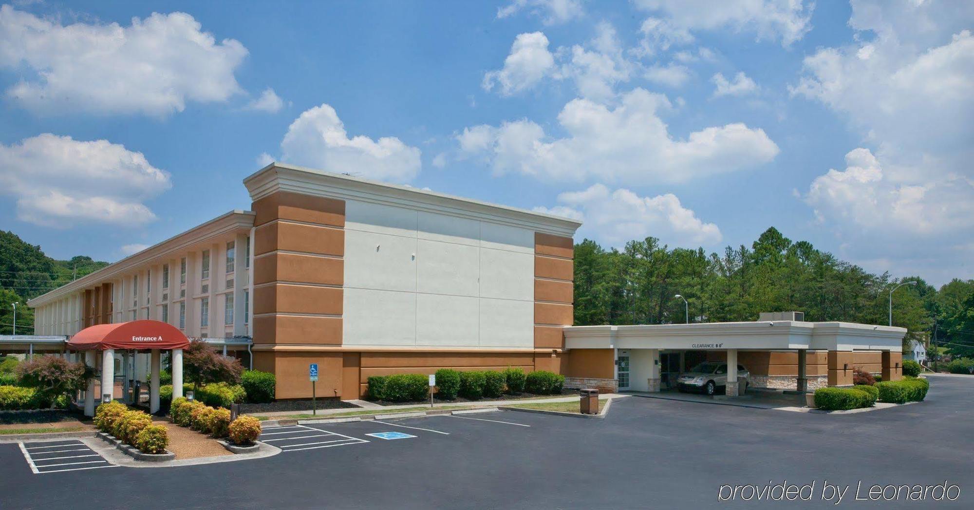 Red Roof - Papermill Road Knoxville
