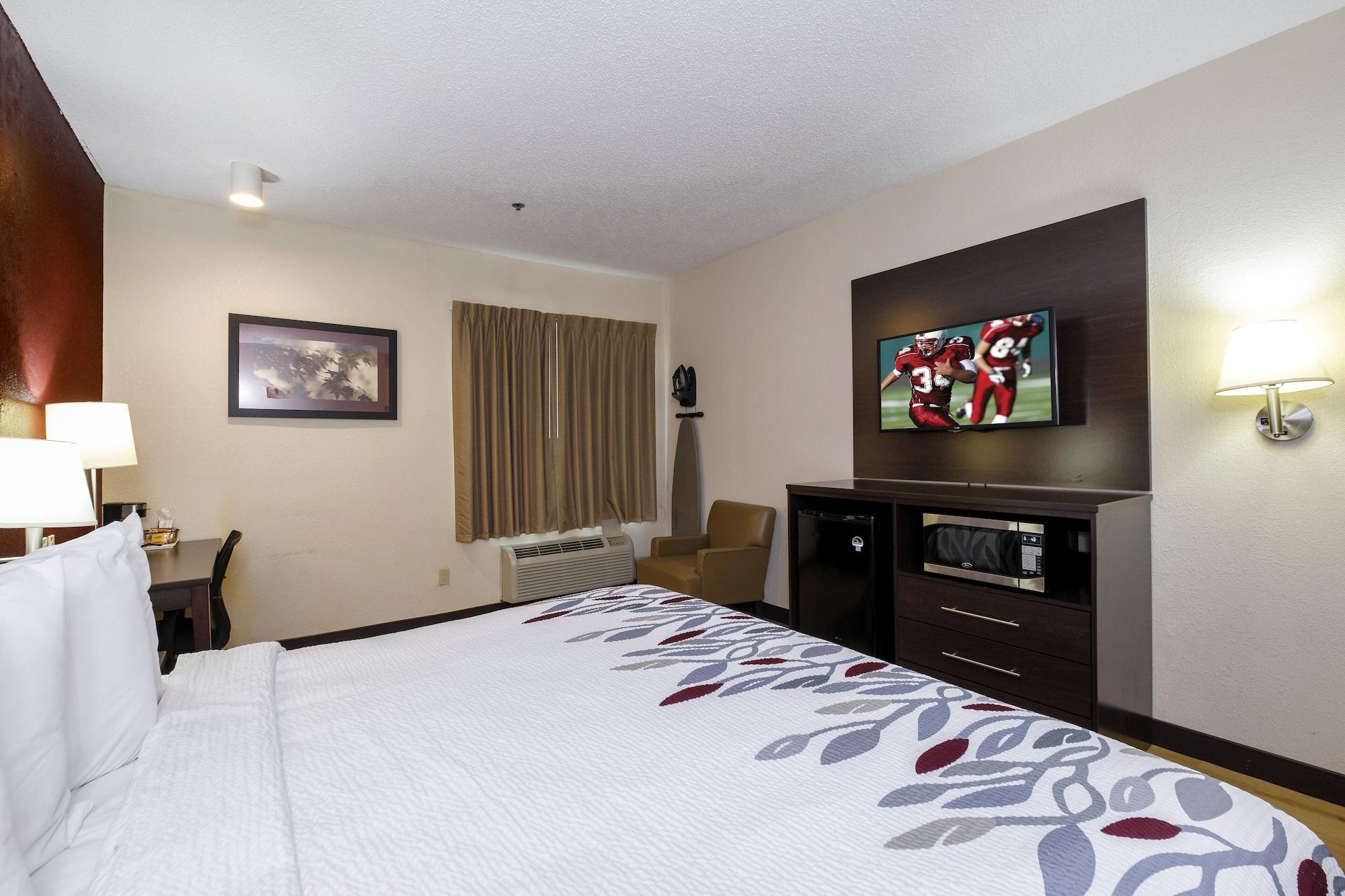 Motel Red Roof Central - Papermill Road 2*